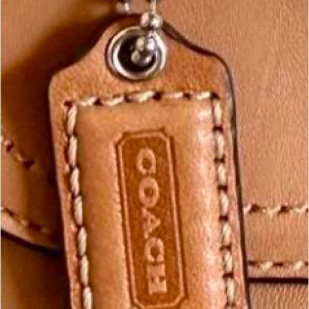 Coach Hangtags & Charms - Picture 5 of 10